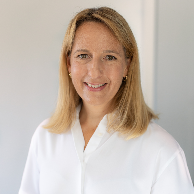 Dr. med. Elisa Carolus